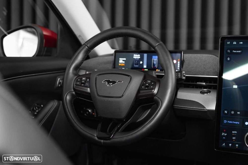 Ford Mustang Mach-E Standard - 19