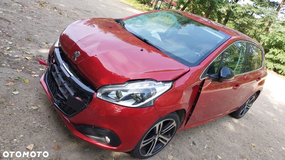 Peugeot 208 1.2 PureTech GPF Signature S&S - 9