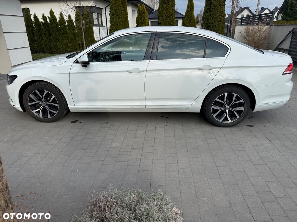Volkswagen Passat - 6