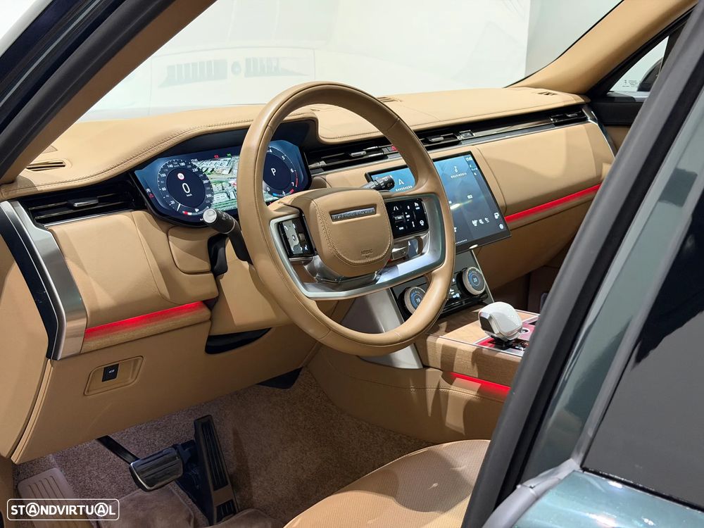 Land Rover Range Rover 4.4 P530 LWB SV - 14