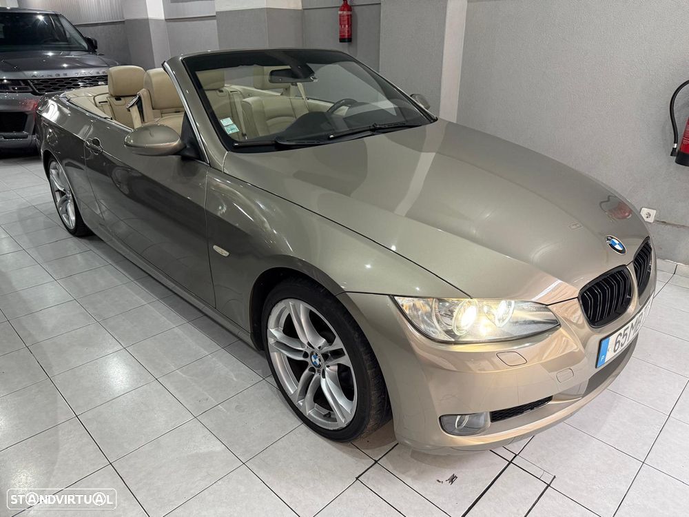 BMW 320 i Edition Exclusive - 11