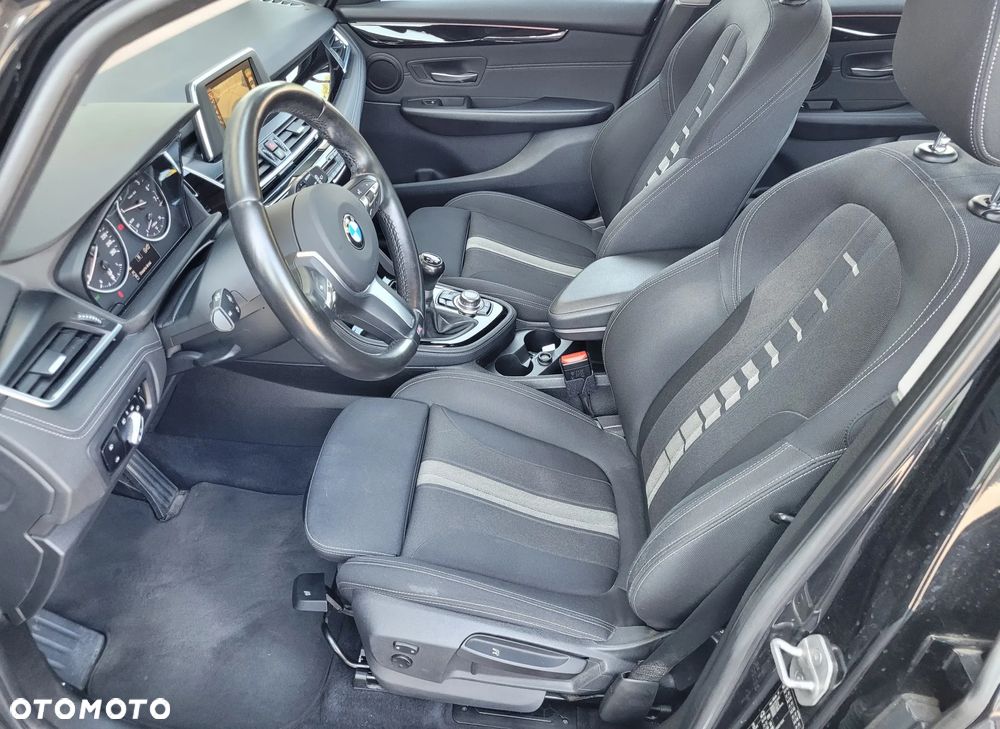 BMW Seria 2 218i Active Tourer M Sport - 11