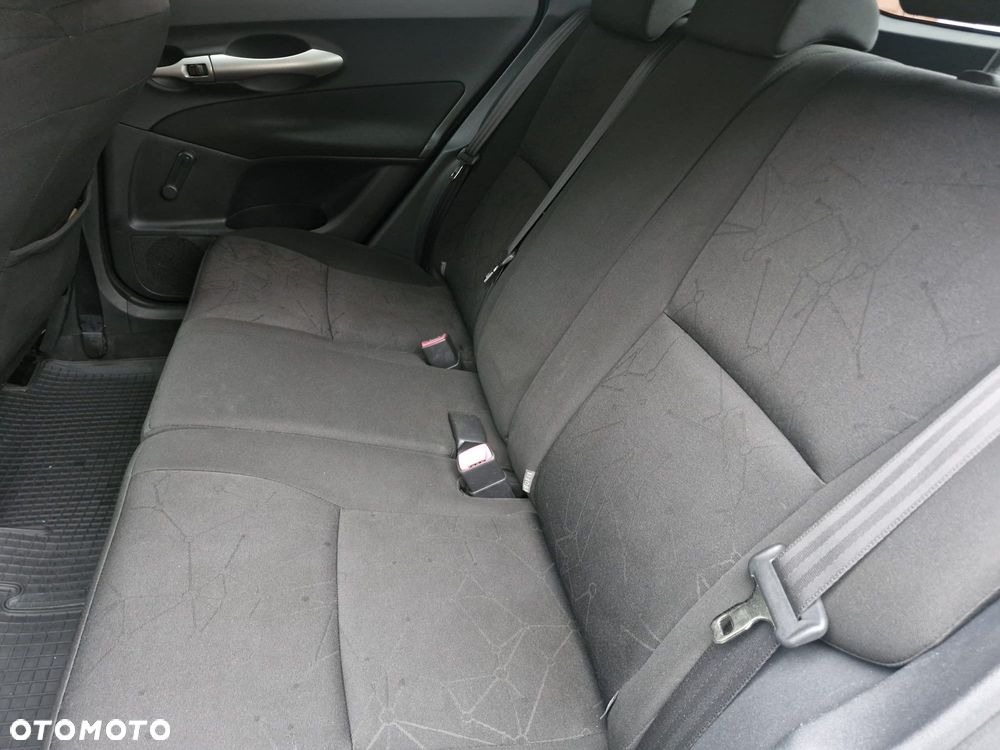 Toyota Auris 1.6 VVT-i Luna - 11