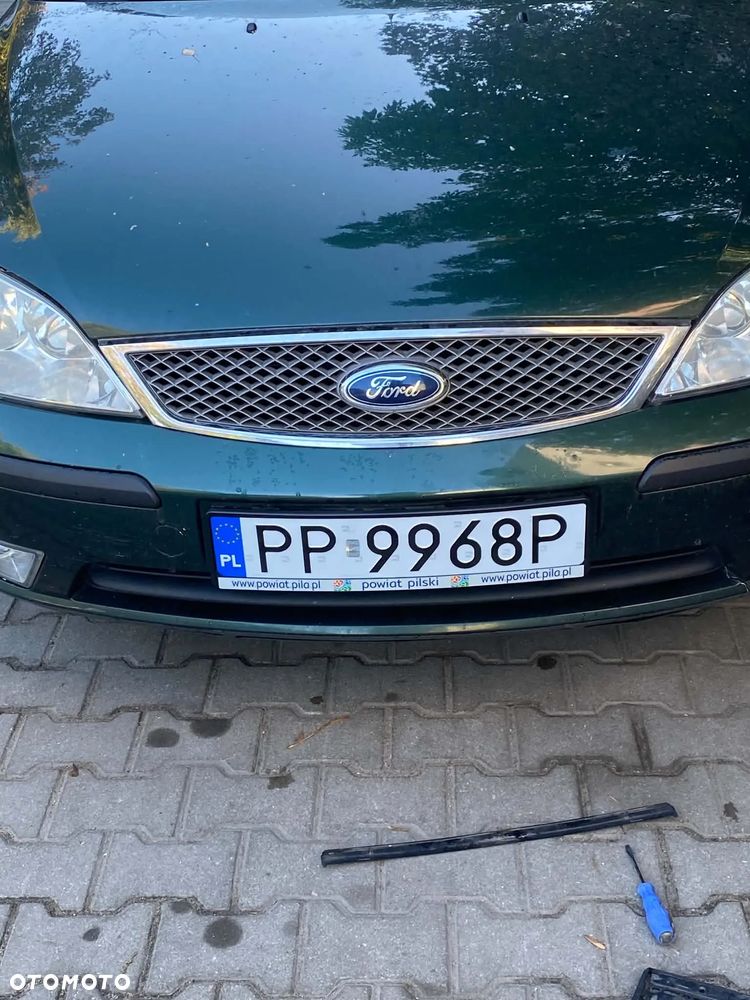 Ford Mondeo 1.8 Ambiente - 1