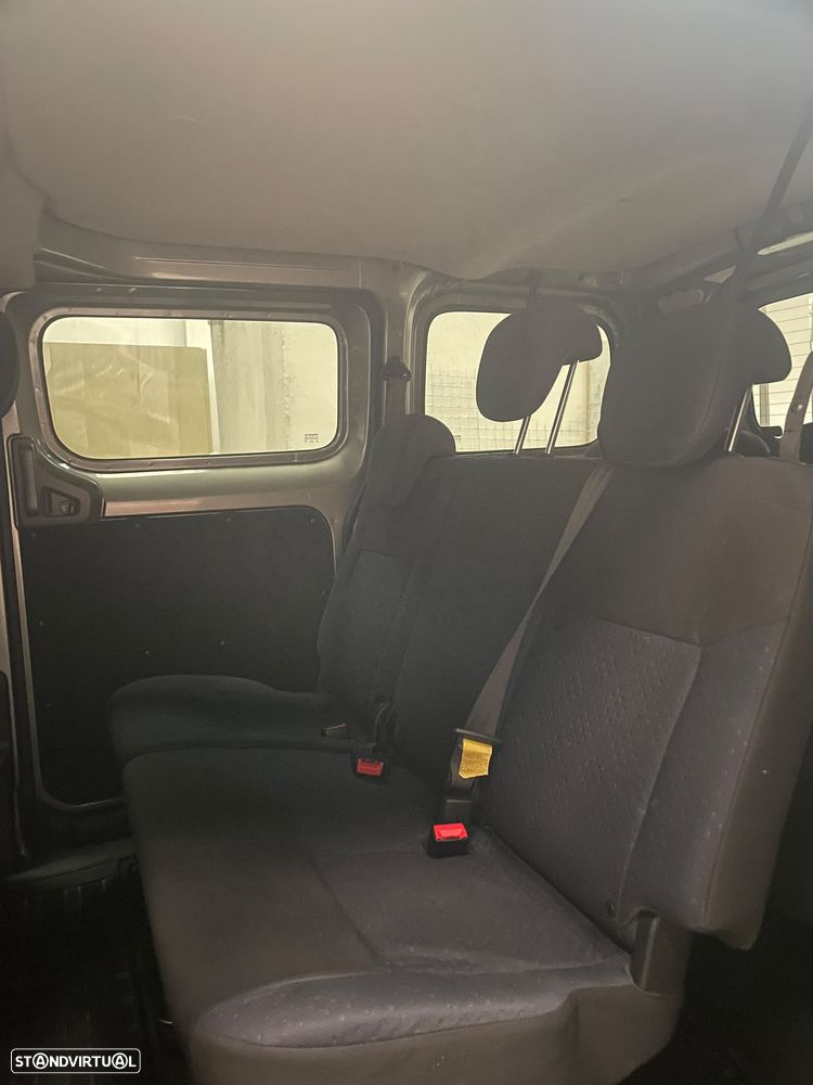 Nissan NV200 Combi - 6