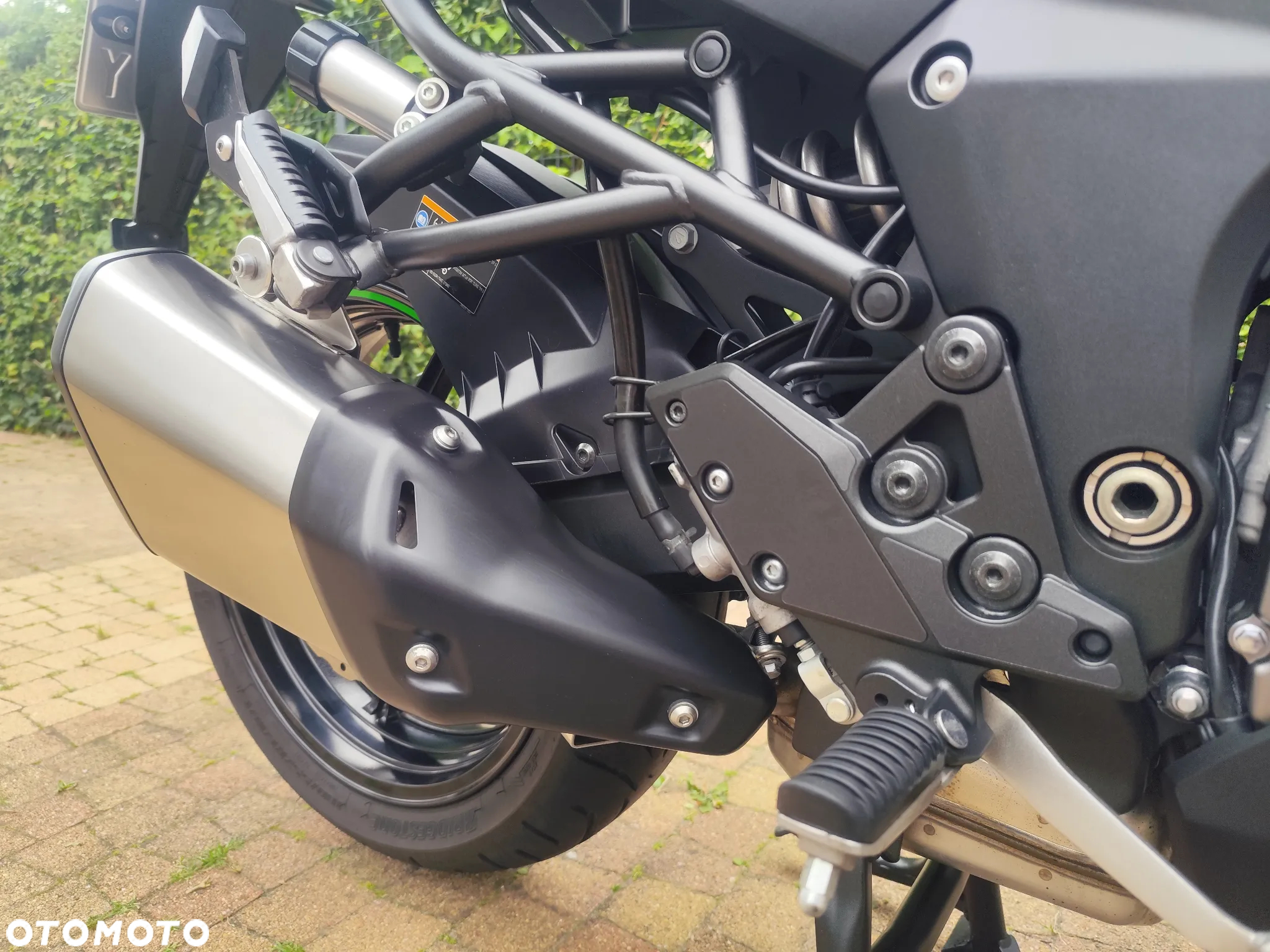 Kawasaki Versys 1000 - 9