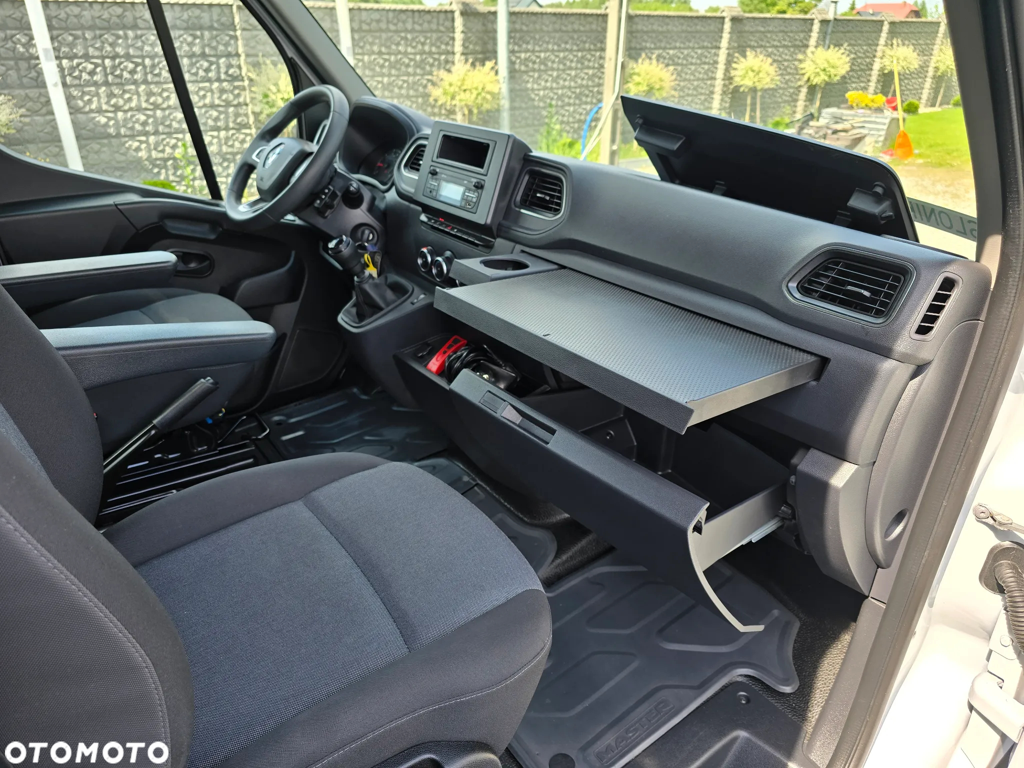 Renault MASTER 2,3 165 KM LAWETA POMOC DROGOWA LEDY TEMPOMAT - 36