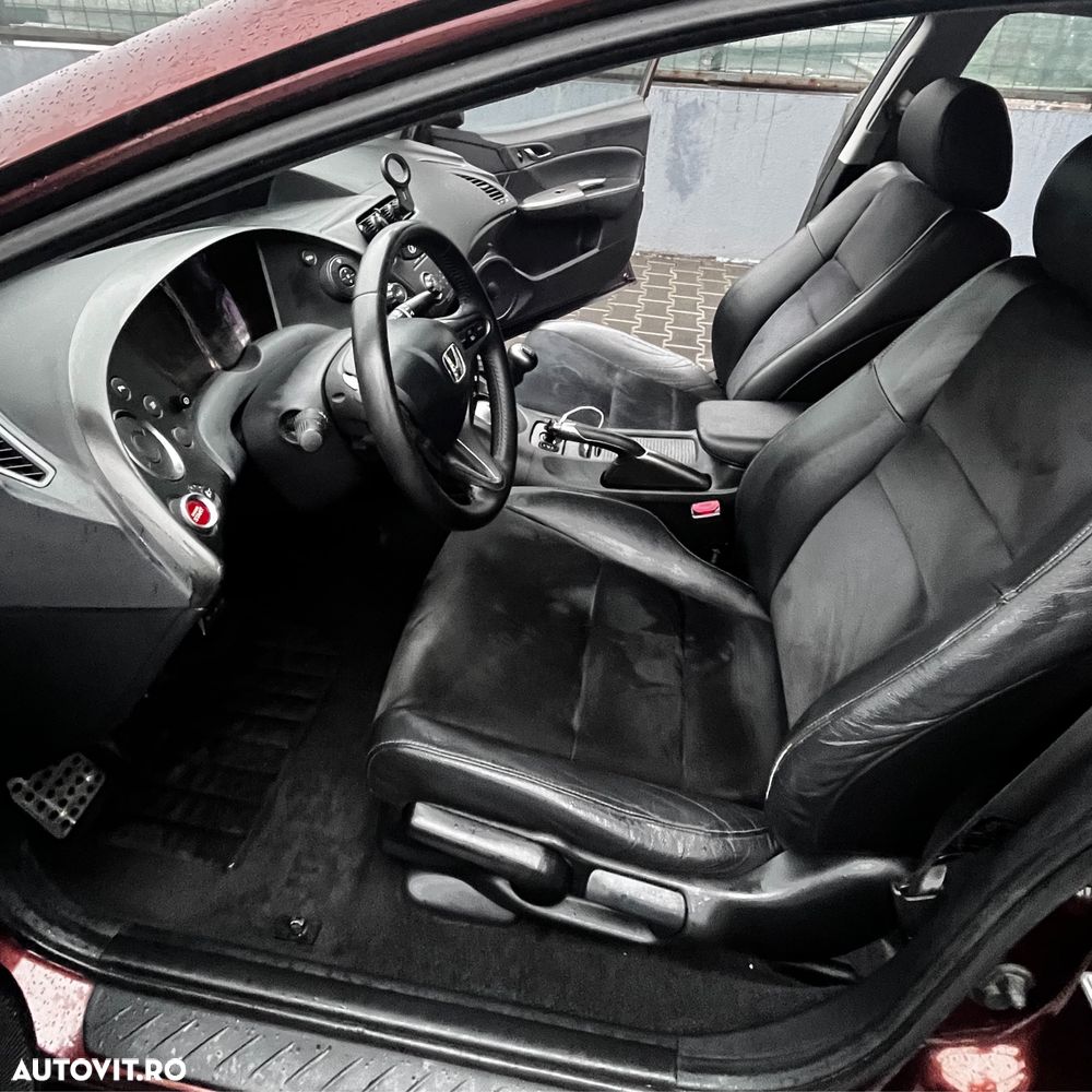 Honda Civic 1.8i-VTEC 50 Jahre Edition - 4