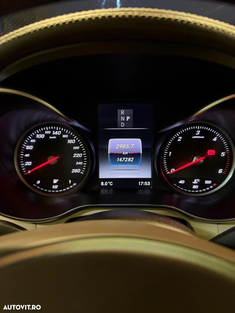 Mercedes-Benz GLC - 11