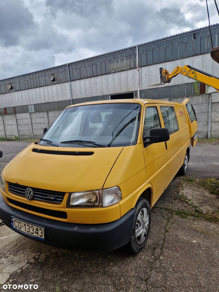 Volkswagen Transporter - 1