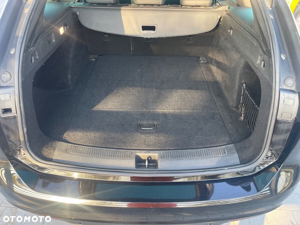 Opel Insignia - 25