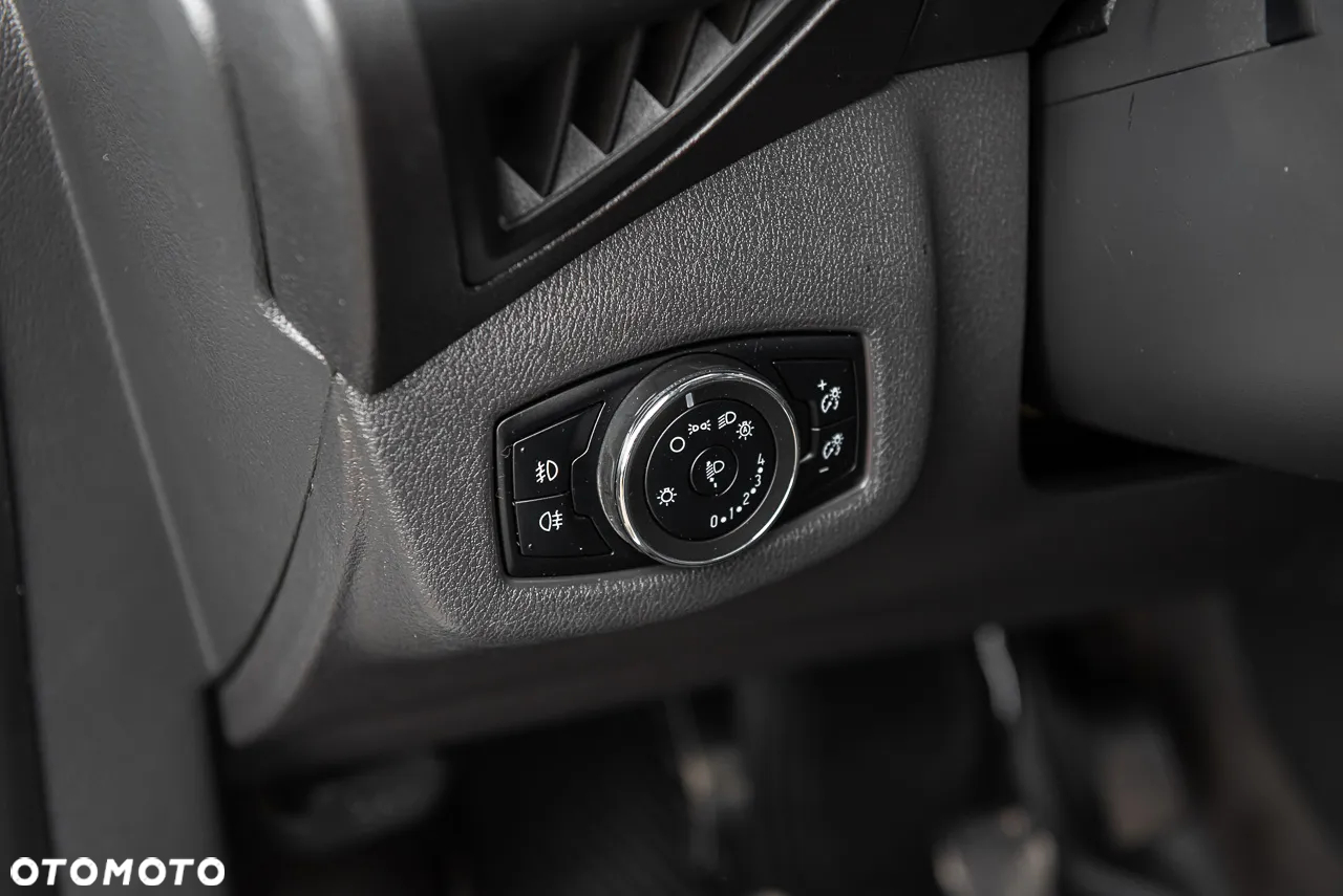 Ford Transit Connect Maxi - 15