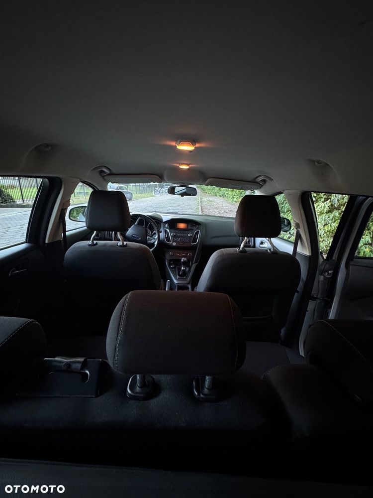 Ford Focus 1.5 TDCi SYNC Edition - 13