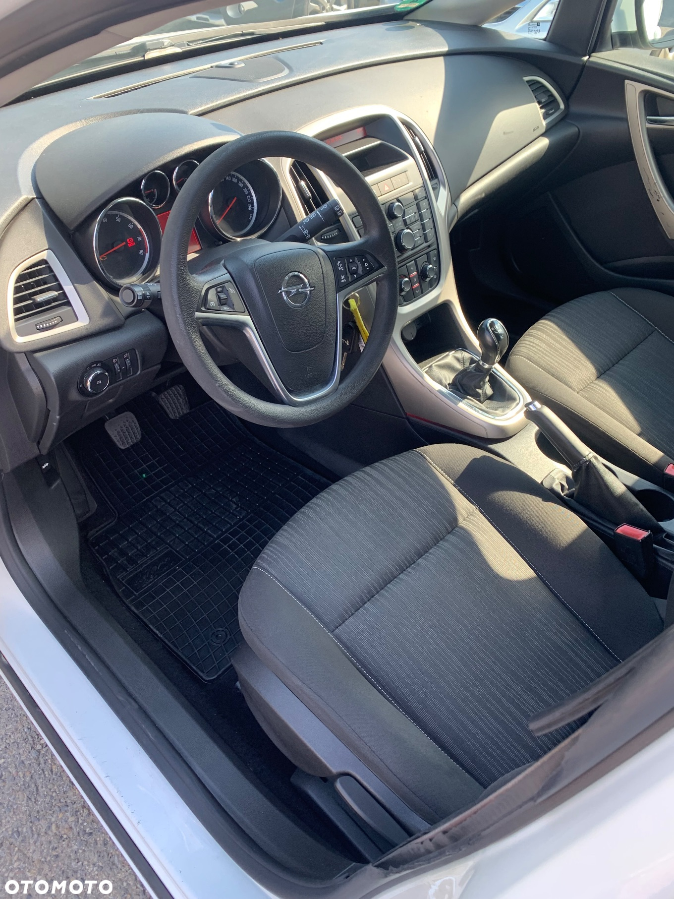 Opel Astra 1.4 150 Jahre - 25