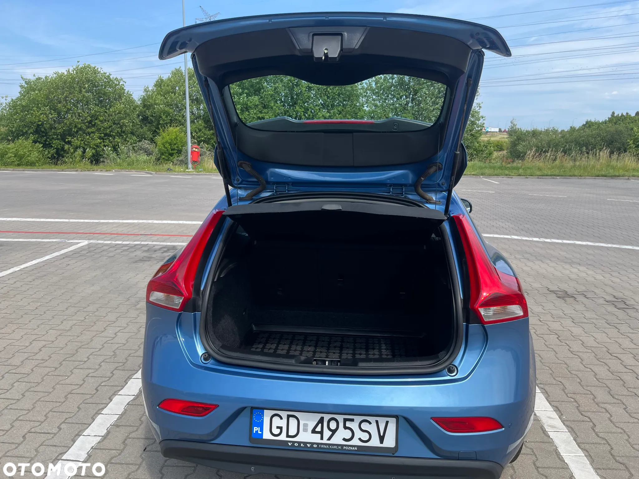 Volvo V40 D2 Momentum - 14