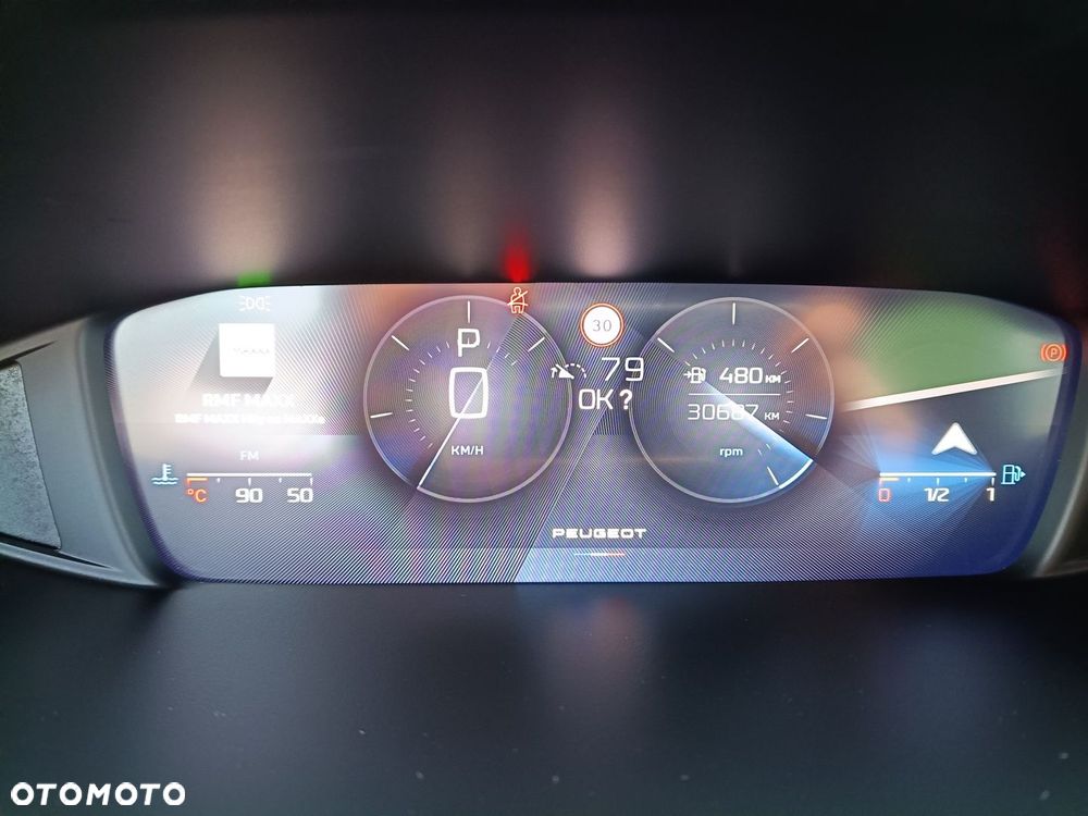 Peugeot 308 - 8
