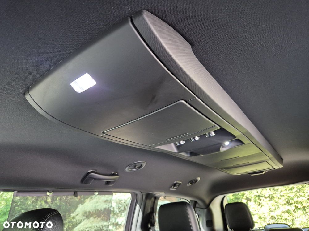 Dodge Grand Caravan - 6