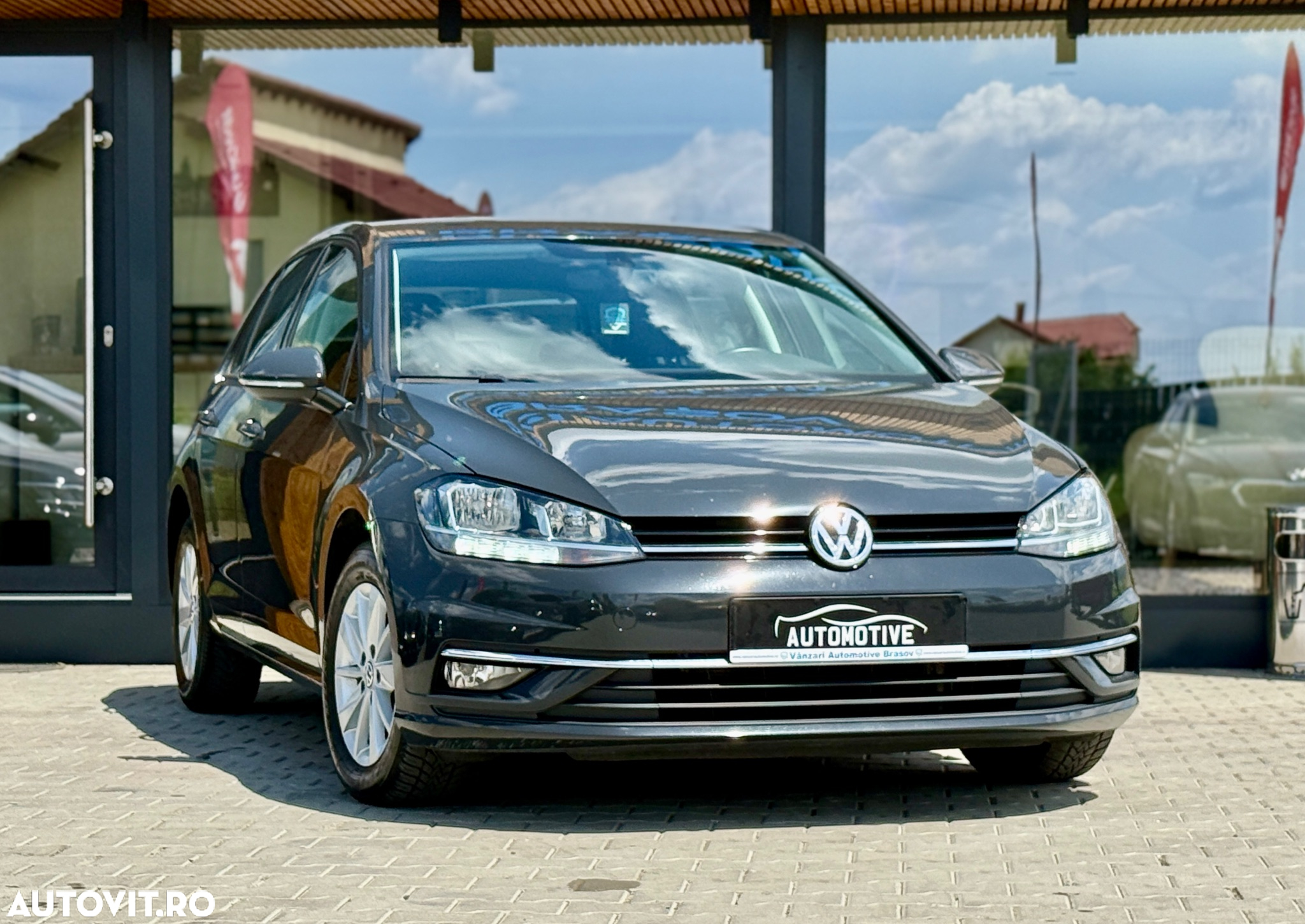 Volkswagen Golf 1.6 TDI Comfortline - 2