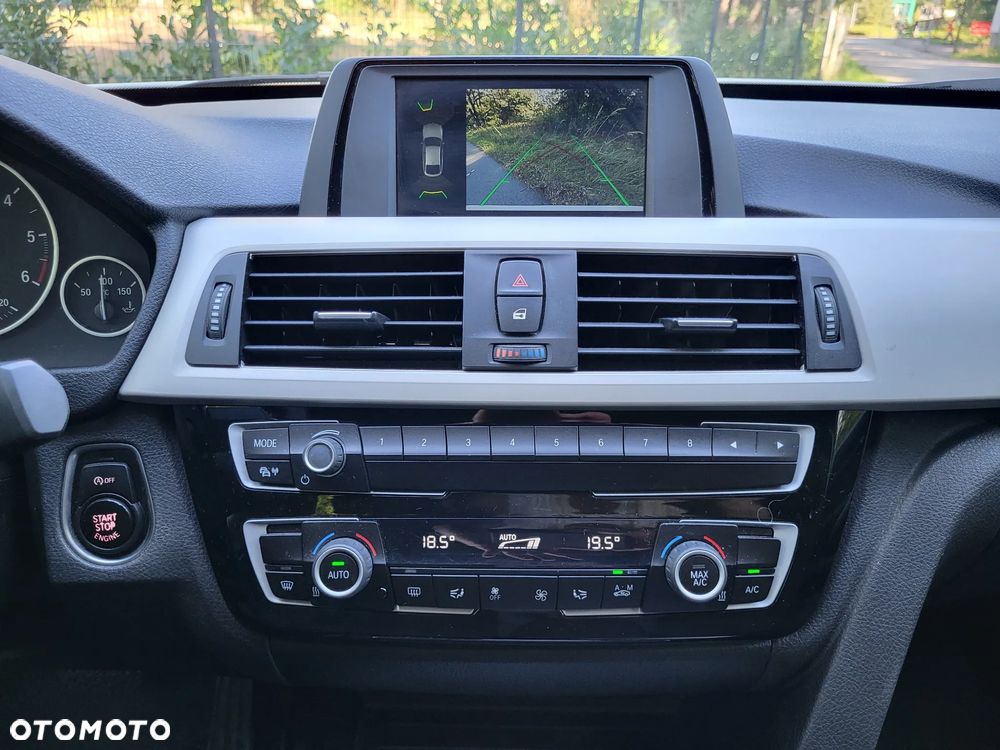 BMW Seria 3 318d Business Edition - 18