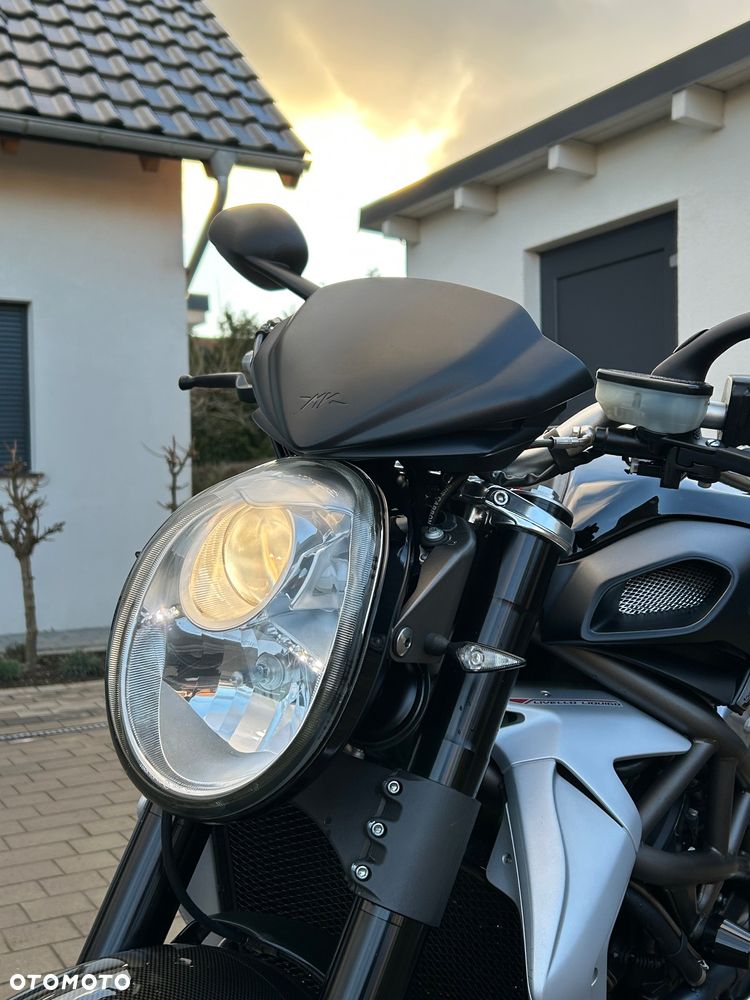 MV AGUSTA Brutale - 10