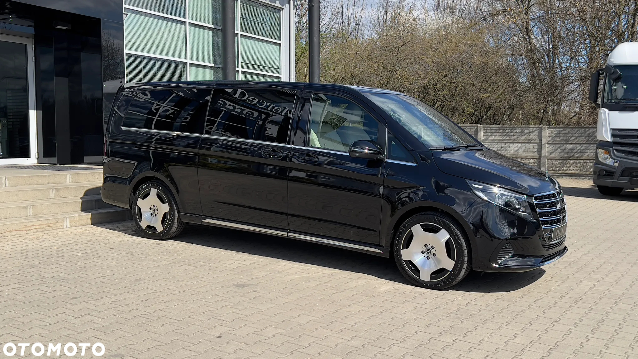 Mercedes-Benz Klasa V 300 d 4-Matic Avantgarde 9G-Tronic (ekstra d³) - 6