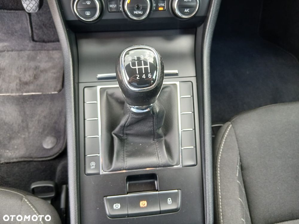 Skoda Superb 1.6 TDI Style - 11