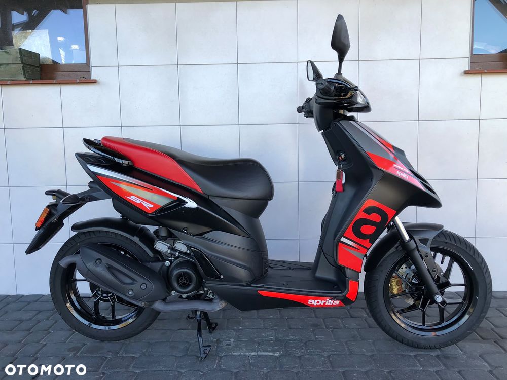 Aprilia SR