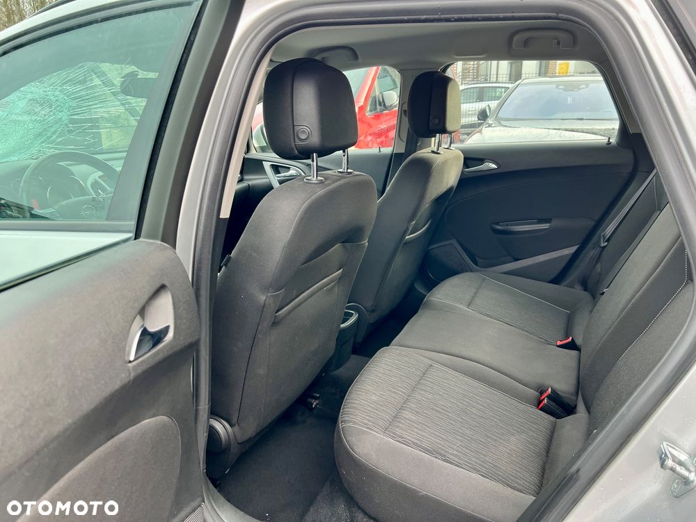 Opel Astra 1.4 Turbo Active - 26