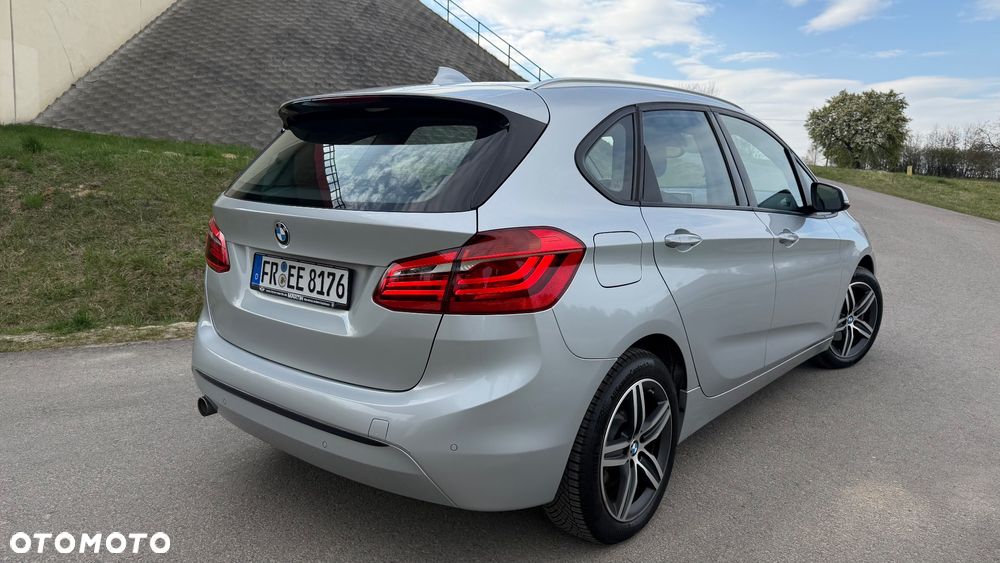 BMW Seria 2 218d Sport-Aut - 4