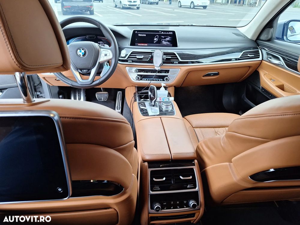 BMW Seria 7 750i xDrive - 7