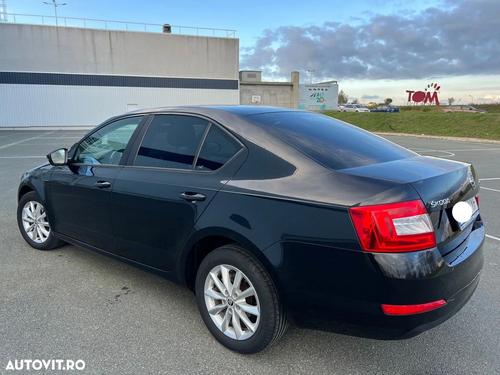 Skoda Octavia 1.6 TDI Ambition - 32