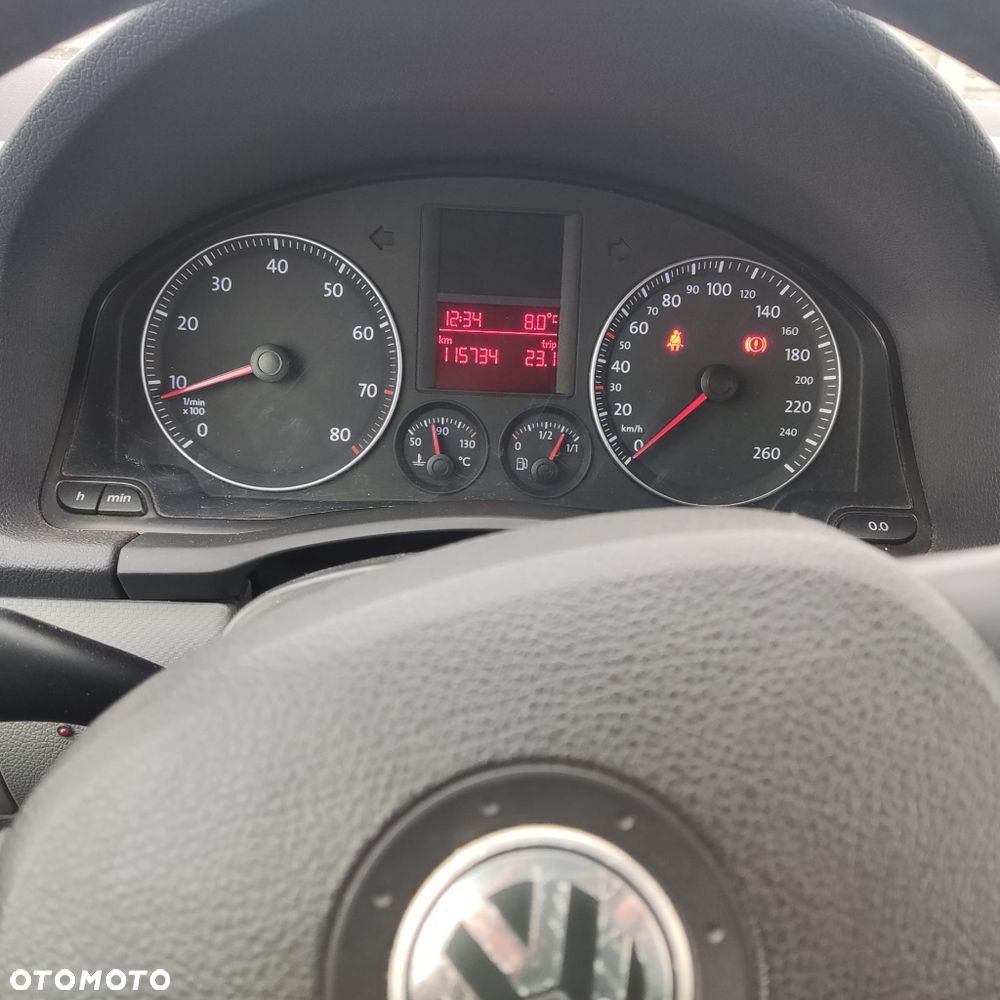 Volkswagen Golf - 8