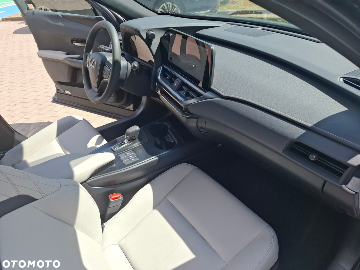 Lexus UX - 20