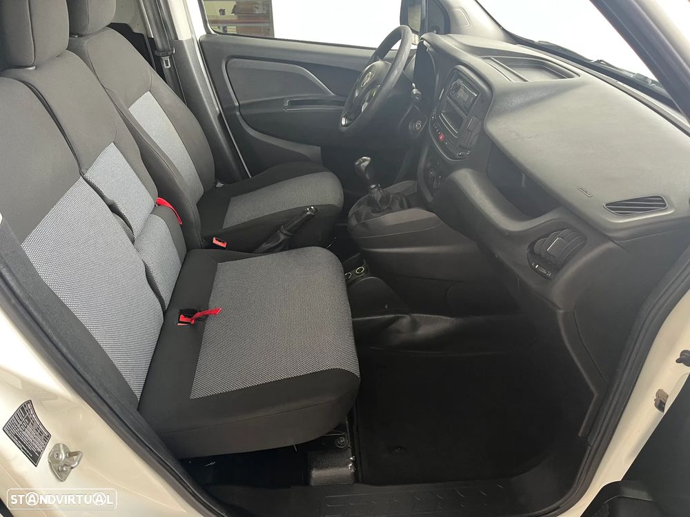Fiat Doblo 3 Lugares IVA dedutivel - 11