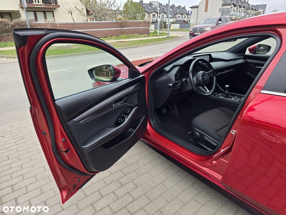 Mazda 3 e-SKYACTIV-G 2.0 M HYBRID - 30
