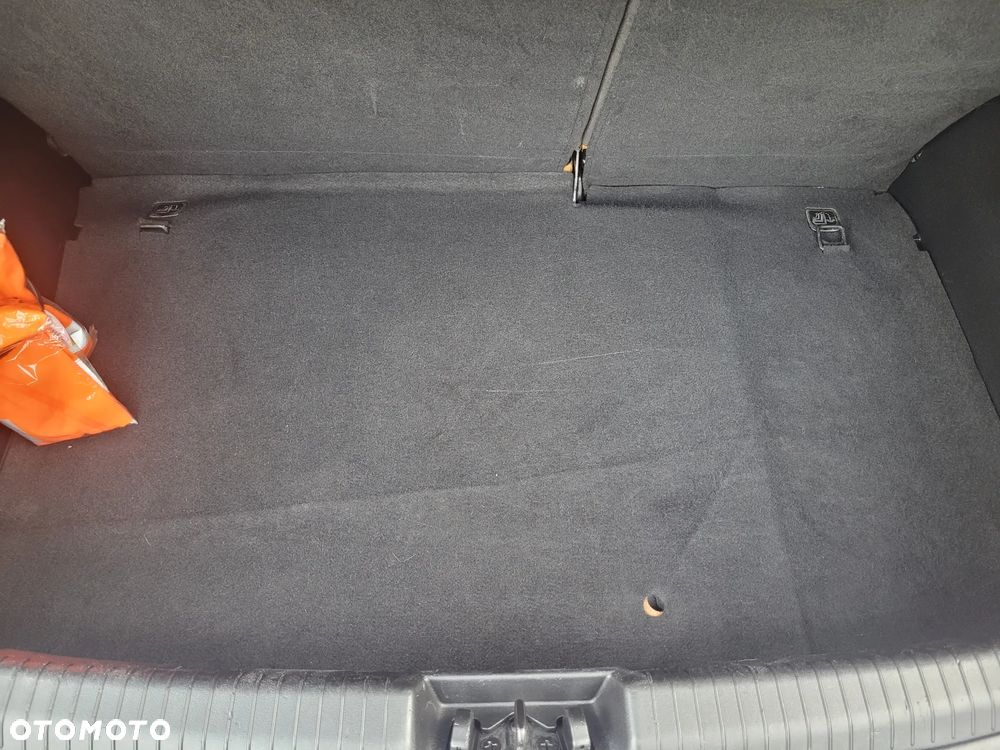 Hyundai i20 1.2 Edition Plus - 17