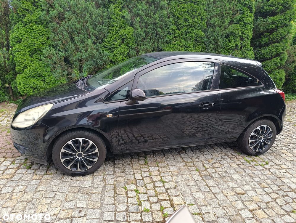 Opel Corsa 1.4 16V Essentia - 3