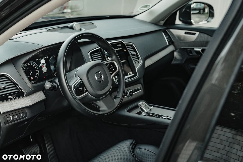 Volvo XC 90 T8 AWD Recharge Geartronic Inscription Edition - 19