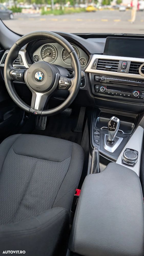 BMW Seria 3 320d Aut. - 8