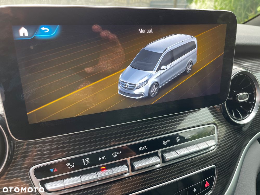 Mercedes-Benz Klasa V 300 d extralang 4Matic 9G-TRONIC Avantgarde Edition - 31