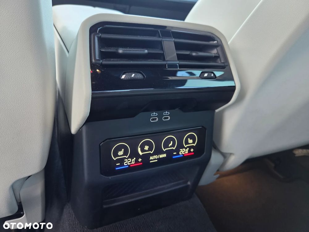 BMW Seria 5 520d xDrive mHEV M Sport - 13