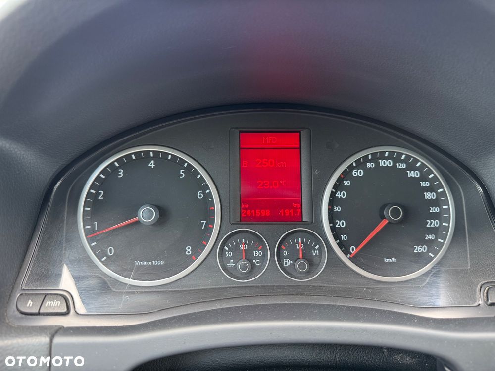 Volkswagen Tiguan 1.4 TSI 4Mot Trend&Fun - 8