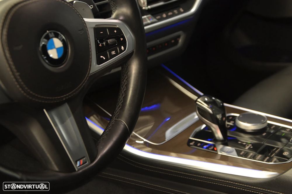 BMW X5 30 d xDrive Pack M - 26