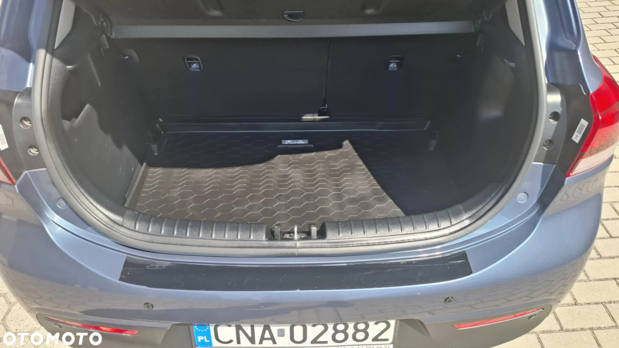 Kia Rio - 7