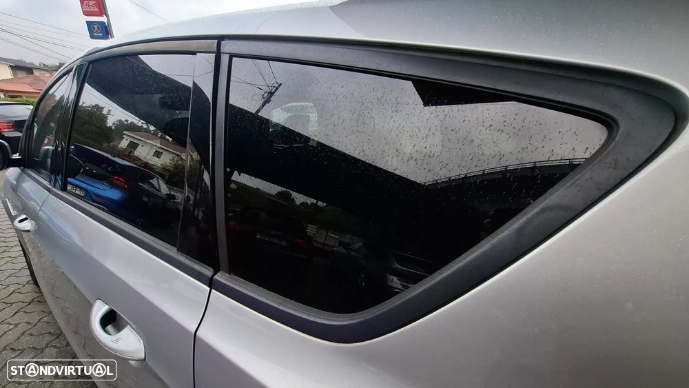 Ford S-Max 2.0 TDCi Trend - 51