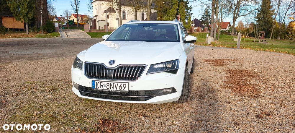 Skoda Superb 2.0 TDI Style DSG - 4