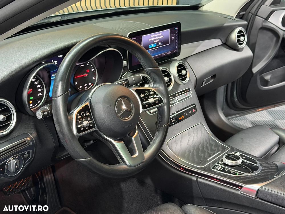 Mercedes-Benz C - 14