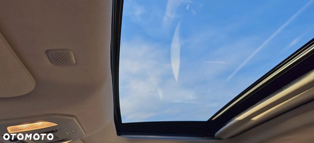 Toyota Grand Highlander - 12