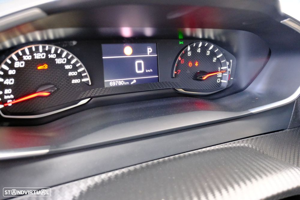 Peugeot 2008 1.2 PureTech Active Pack EAT8 - 15