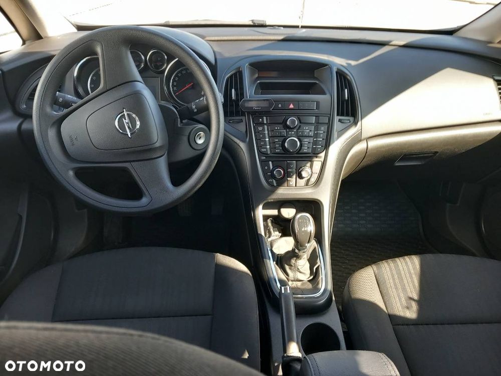 Opel Astra ver-1-4-enjoy - 10
